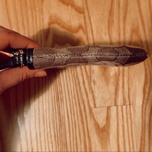 Authentic “Coach” Wristlet - Picture 7 of 8